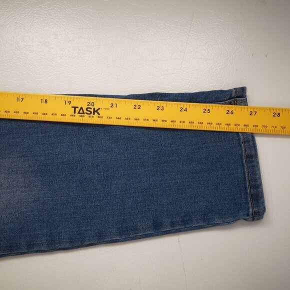 2/$30.00 - George Ladies Medium Wash Blue Jeans - Picture 10 of 10